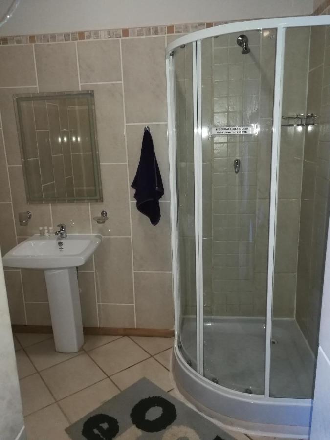Bougain Villa Guesthouse Winburg Eksteriør billede