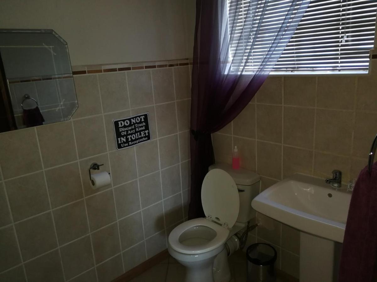 Bougain Villa Guesthouse Winburg Eksteriør billede