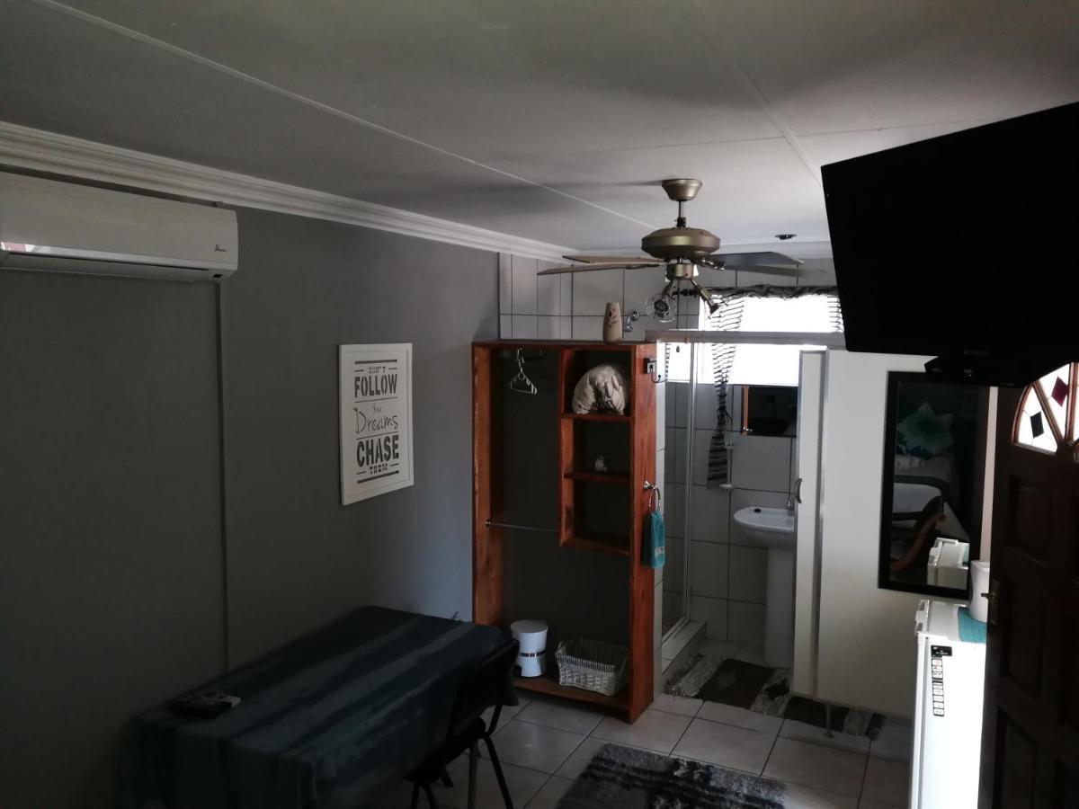 Bougain Villa Guesthouse Winburg Eksteriør billede